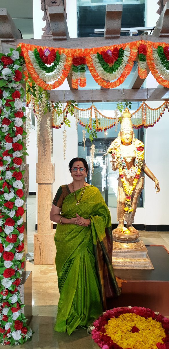 arunasays's tweet photo. I was recently in Madurai to receive the Muthamizh Peraringnar Award from #MaduraiTamilSangam. Shri #ACMuthiah and Smt #DevakiMuthiah honoured me The most rewarding moment was having darshinam of Sri Madurai Meenakshi https://t.co/HcwGo2vCmA