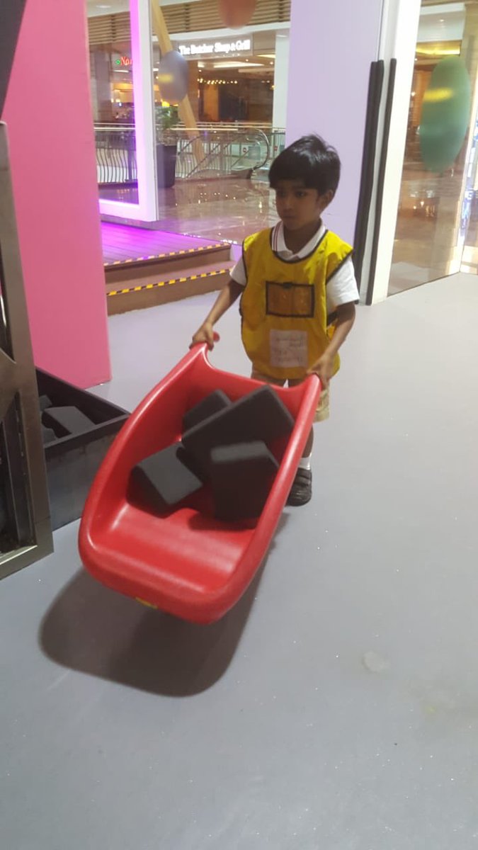 VHPS_FS1's tweet photo. FS1 Yellow had a fantastic time yesterday at little explorers! #vhpsthelittlethings #vhpsfs1 #littleexplorers https://t.co/1N37UkM1ws