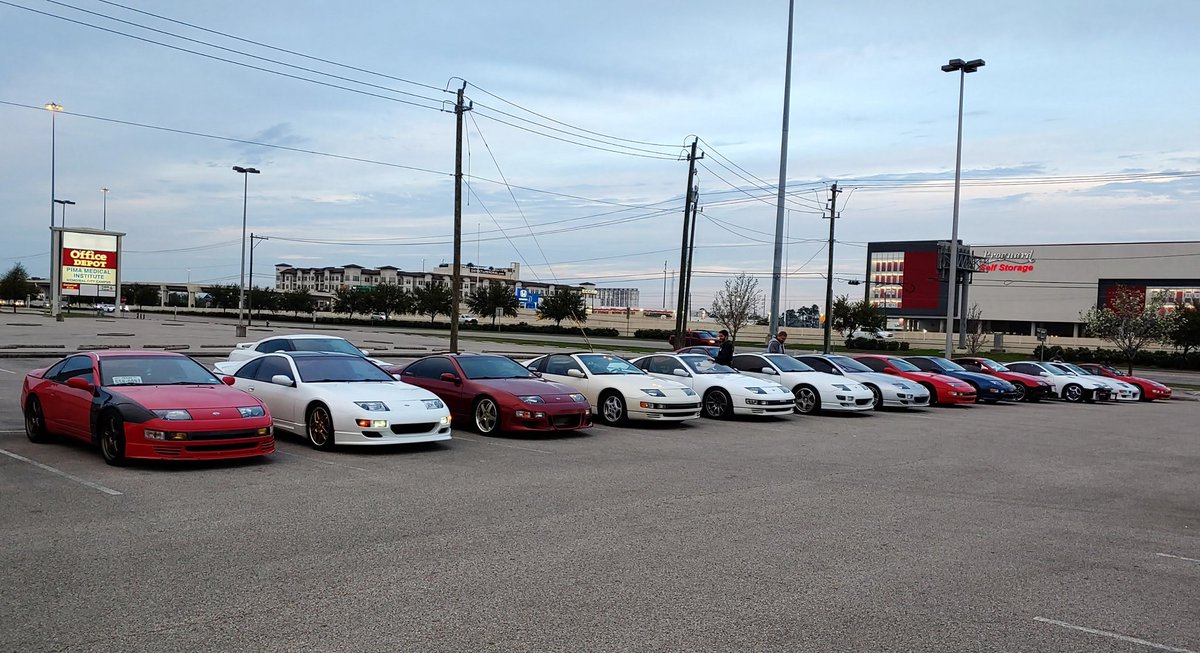 byronz32's tweet photo. It was lit. π₯
#Nissan #300ZX #Z32 #TwinTurbo
#TX2K #TX2K19
#ProjectZ32Houston https://t.co/xlcWPRV9QS