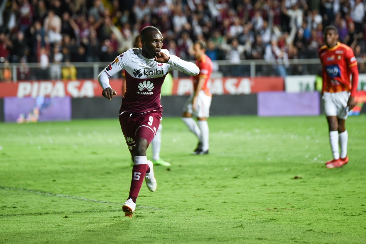 Le doy gracias a Dios por poder contribuir con el equipo y las aspiraciones que tenemos, alegre por el triunfo y por el gol.
Gracias afición por su apoyo en cada momento.
#SoyMorado 💜💜 #VamosPorMas 
MOTIVADO A LA "H"  👊👏✌
