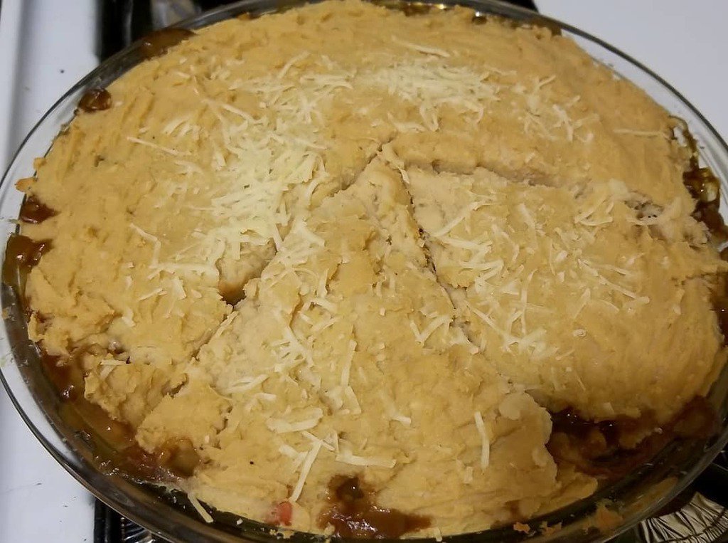 crimsong19's tweet photo. Made a Veggie Shepherd's/Cottage Pie for #StPatricksDay at @sallyjh4889's request. #CookingWithJason https://t.co/wEhcyx2b62 https://t.co/1dXbP7Vwnb