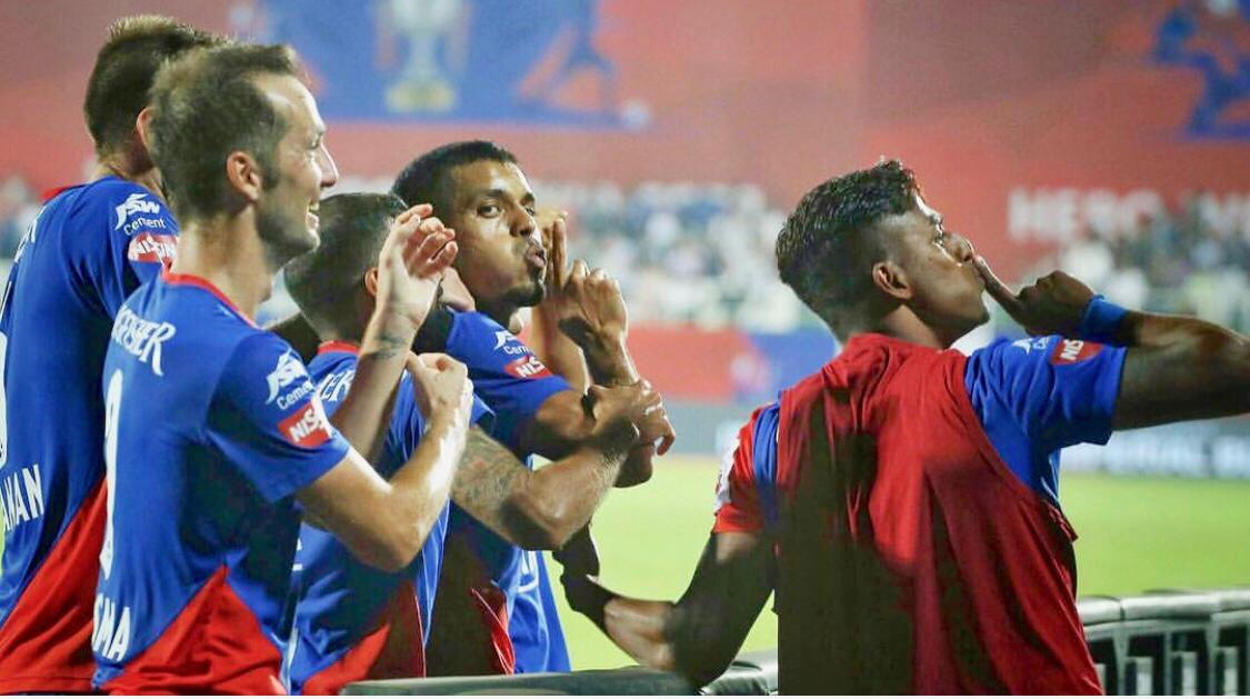 WestBlockBlues's tweet photo. Good Morning, Champions ! https://t.co/RU6C65D54g