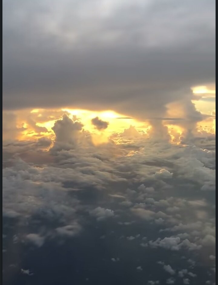 03hr00am's tweet photo. https://t.co/rVTadtpbw1