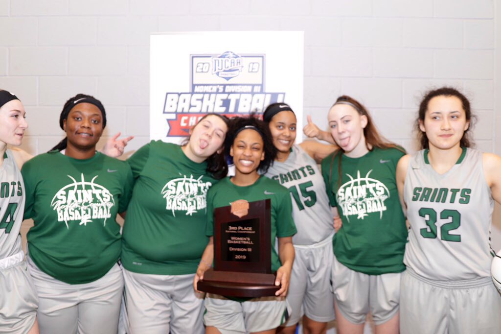 cntguardty's tweet image. can’t believe it’s really over😢 #commitmentcomingsoon🏀 once a saint, always a saint🤞🏽