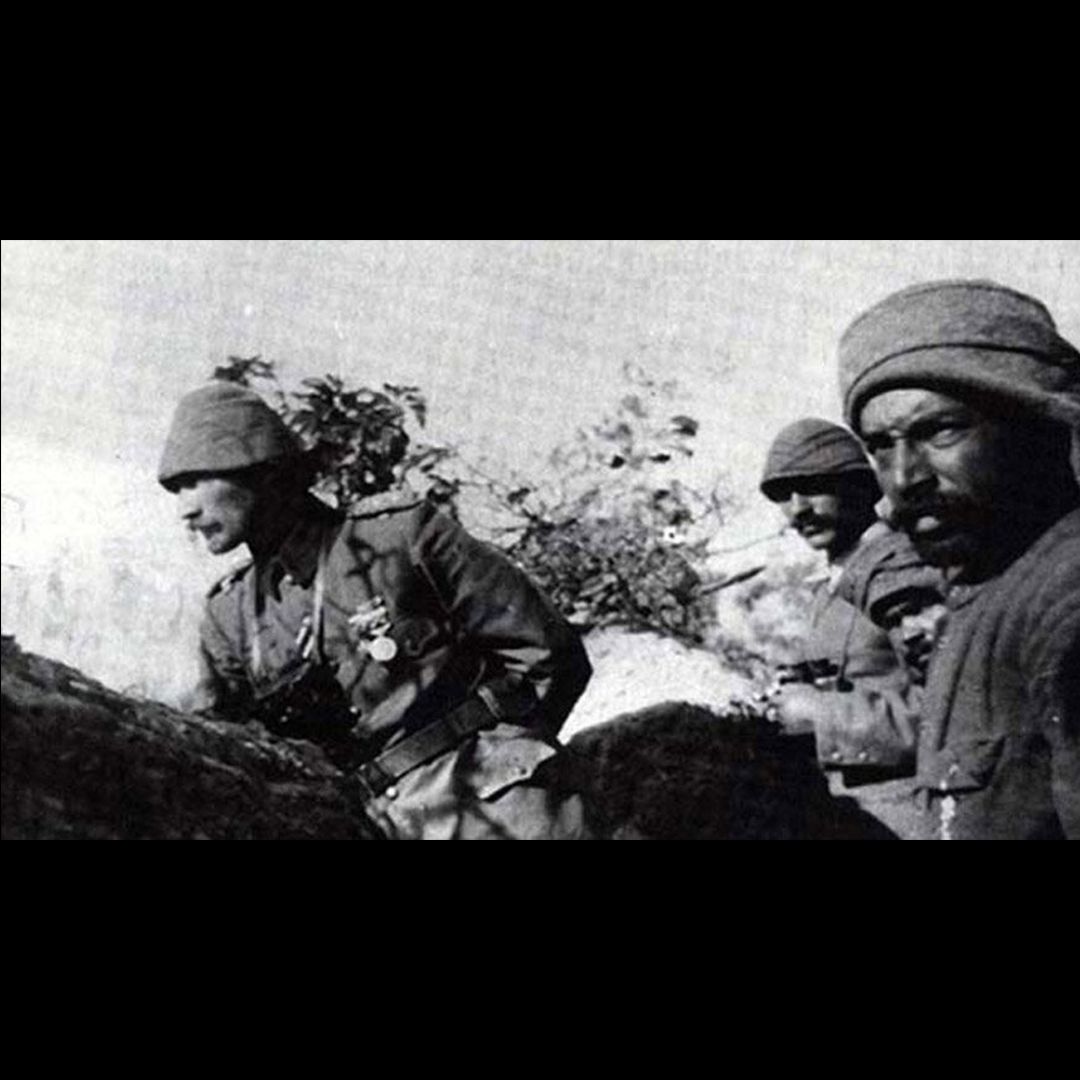 ZeplinPub's tweet photo. Çanakkale Zaferi'nin 104. yıldönümünde başta Gazi Mustafa Kemal Atatürk olmak üzere tüm şehitlerimizi saygıyla anıyoruz! https://t.co/fjWsGQJag6