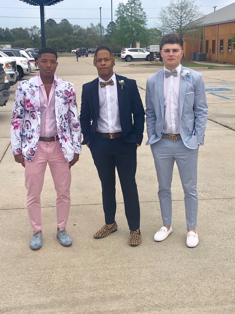 jasonwakefield_'s tweet image. Definitely saved the best for last #prom2k19 #morepicstocome
