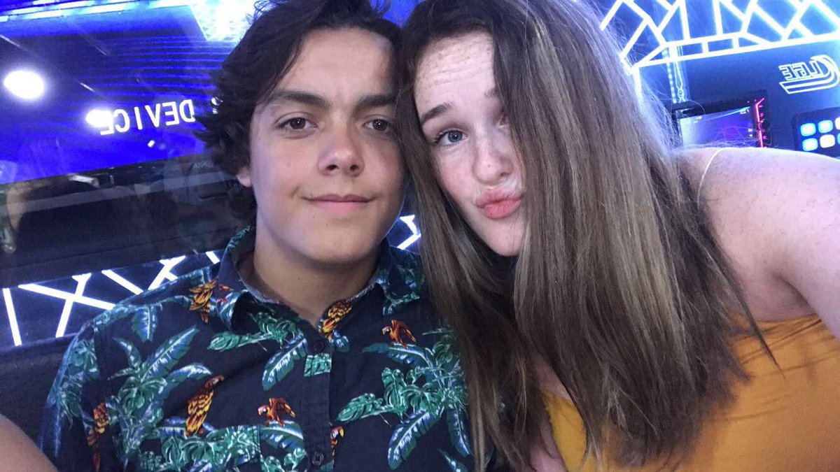 maureenlenhard's tweet photo. Kevinnnn! Happy birthday💚🤗 love you boyfriend (sorry Alicen😳) hope today was the best!! 💕💕 @Kpcook05 https://t.co/MISOr31fQG