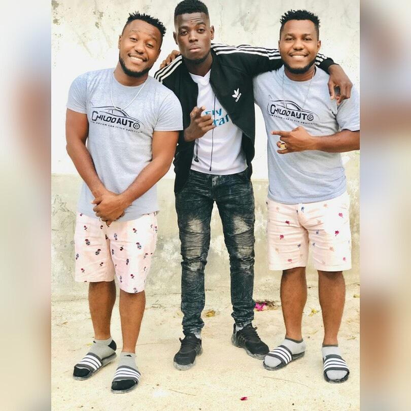FrechaMale's tweet photo. #Les #jumeaux And #Frecha malè pandye..Aprè yon FREESTYLE NAN Delmas 75....G-Doph ou t wèm ui frèm...talan'm konfime https://t.co/TC2OikrBt0