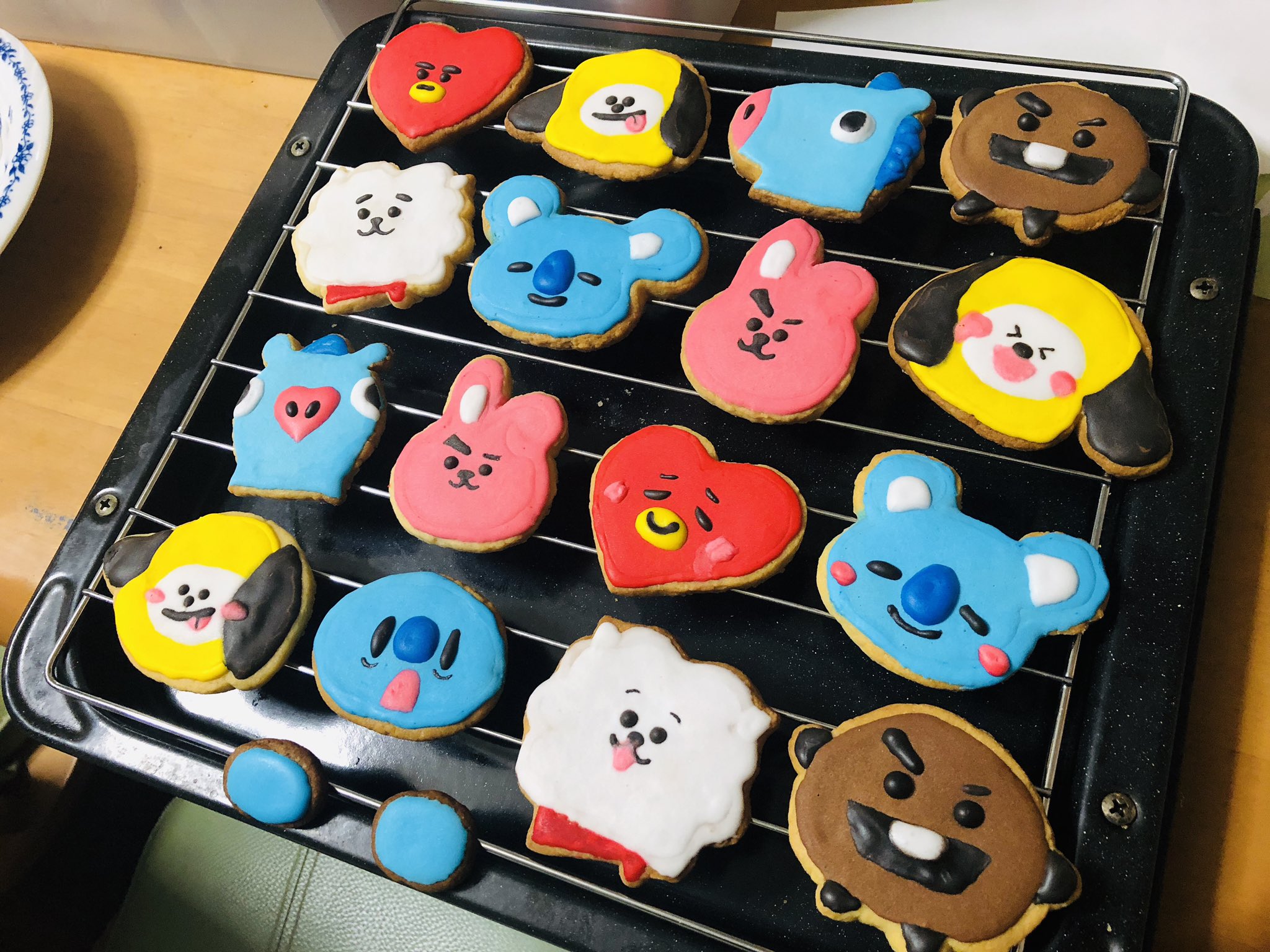 시오리 Bts Bt21 アイシングクッキー 手作り T Co Iriqhp3xv5 Twitter