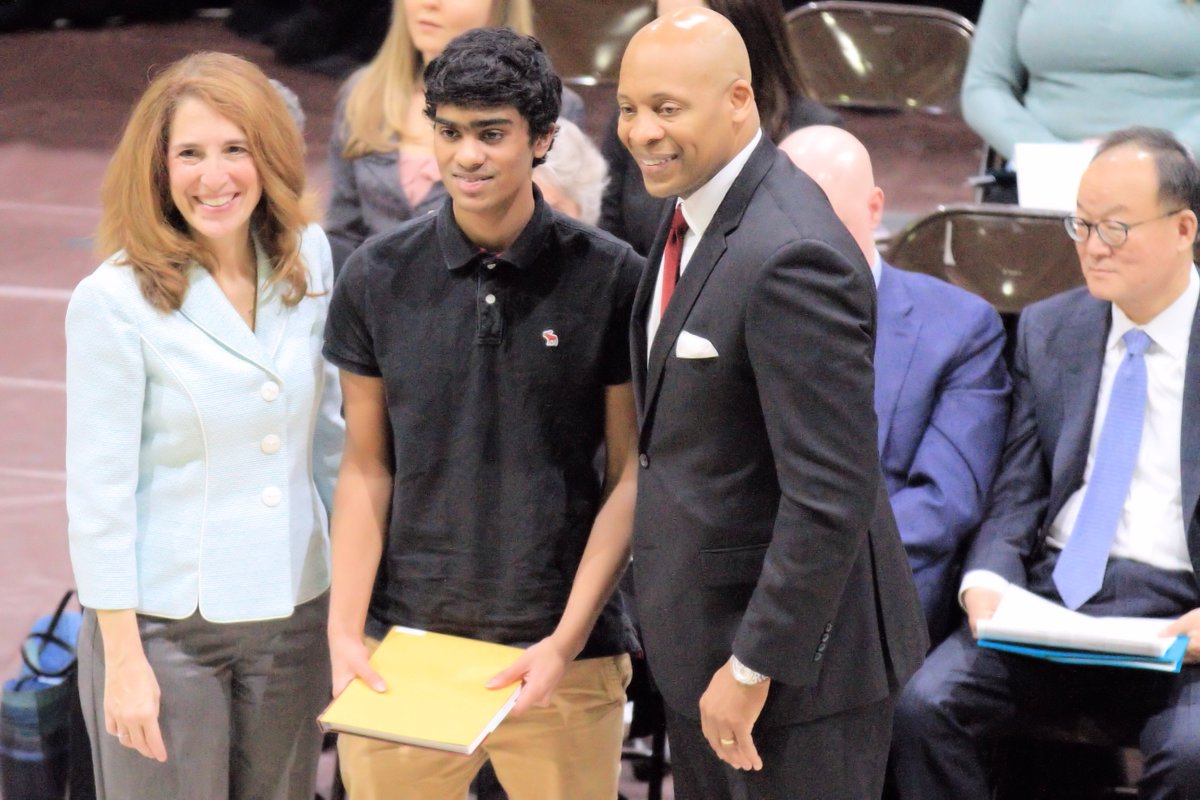 alexanderrogge's tweet photo. Congratulations to Rohan Venkat, winner of the @novac_astronomy Phil Wherry Scholarship at the 64th Fairfax County Regional Science & Engineering Fair; he improved with #DeepLearning the automated classification of #galaxies in the Hubble-de Vaucouleurs schemata. #FCRSEF #BigData https://t.co/BFo5HeiT7W