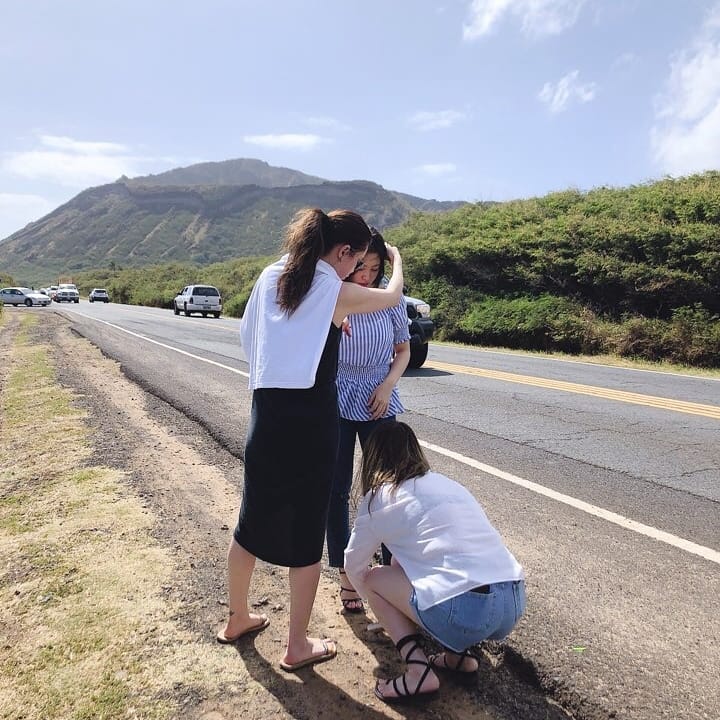 yeriworld_99's tweet photo. [#INSTAGRAM] 190318 soon_e_10 IG Update with #Yeri 💜😍

Dios mio!!!!  😍❤💜🍁🍀🌻🌹
She is perfectly beautiful! 😍😍😍😍
 I'm dying 😻😻

@RVsmtown
#ToTwentyYeri #예리 #イェリ #YR #스물에게 #DearDiary #레드벨벳 #レッド・ベルベット https://t.co/8BLwmO838b