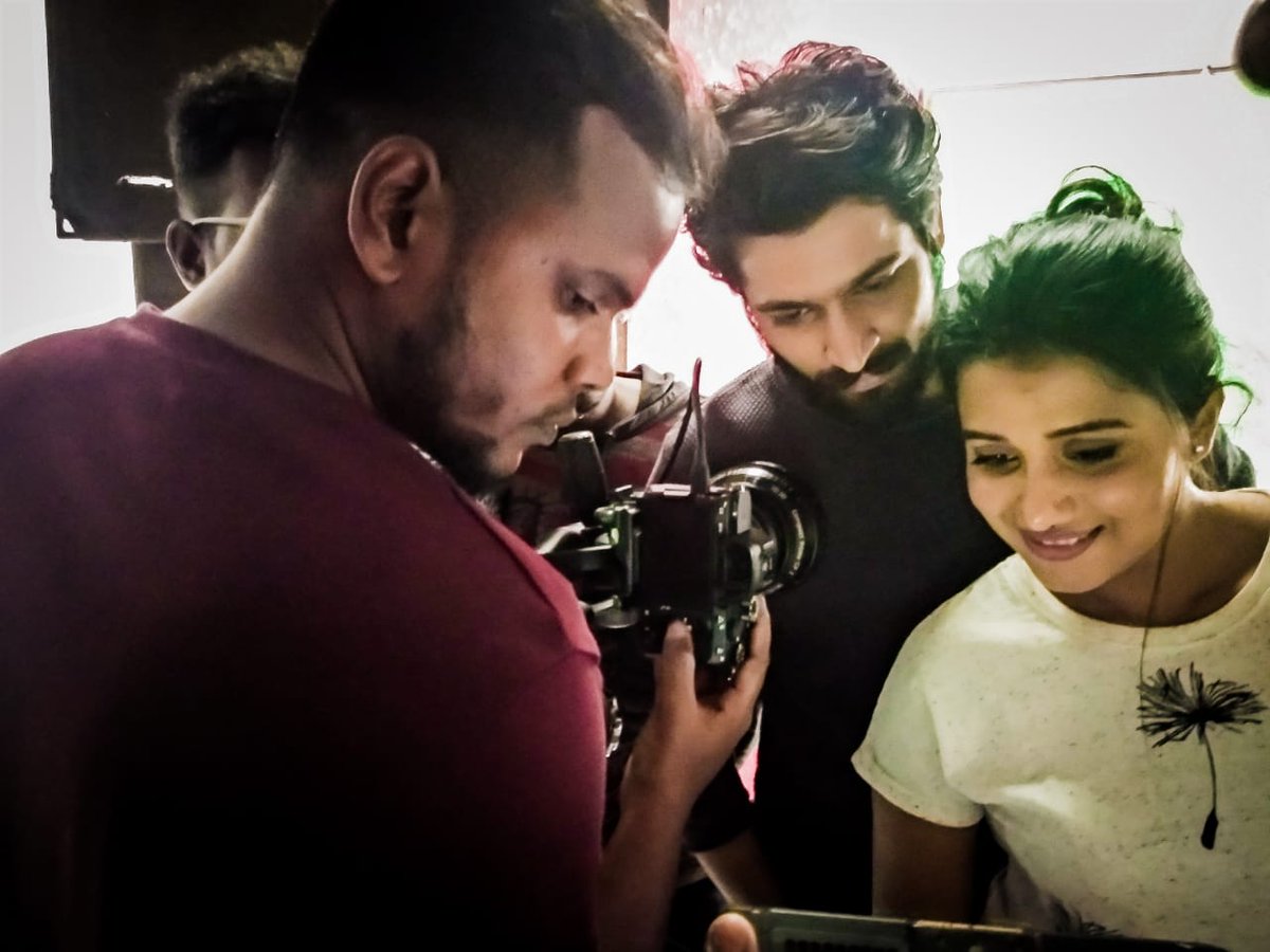 film_editz's tweet photo. #Ispade_Rajavum_Idhaya_Raniyum😘#Kadhal❤ #Oodal💔 #Koodal👫 @iamharishkalyan Mass Performance   
@ShilpaManjunat Really A Queen Of Heart❤️ Carries The Whole Movie  @makapa_anand Dop @Kavin_raj15
associated Dop @bmaddymadhan_7 https://t.co/zuKGSarIWs