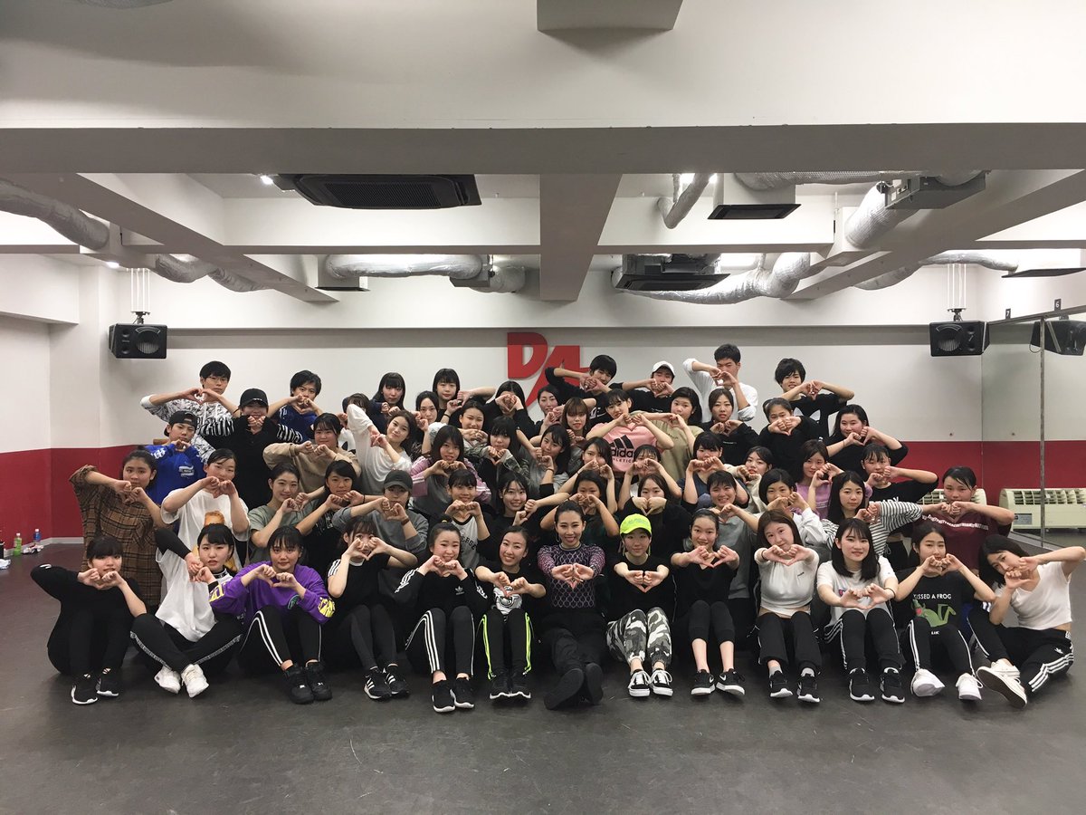 ট ইট র Osm Da大阪スクールオブミュージック専門学校 大阪ダンス アクターズ専門学校 昨日の体験授業は Mai先生によるk Popレッスン ｏ Ygエンターテイメント Crazy のメンバーでもあるmai先生 とてもセクシーでかっこいいダンスを教えて