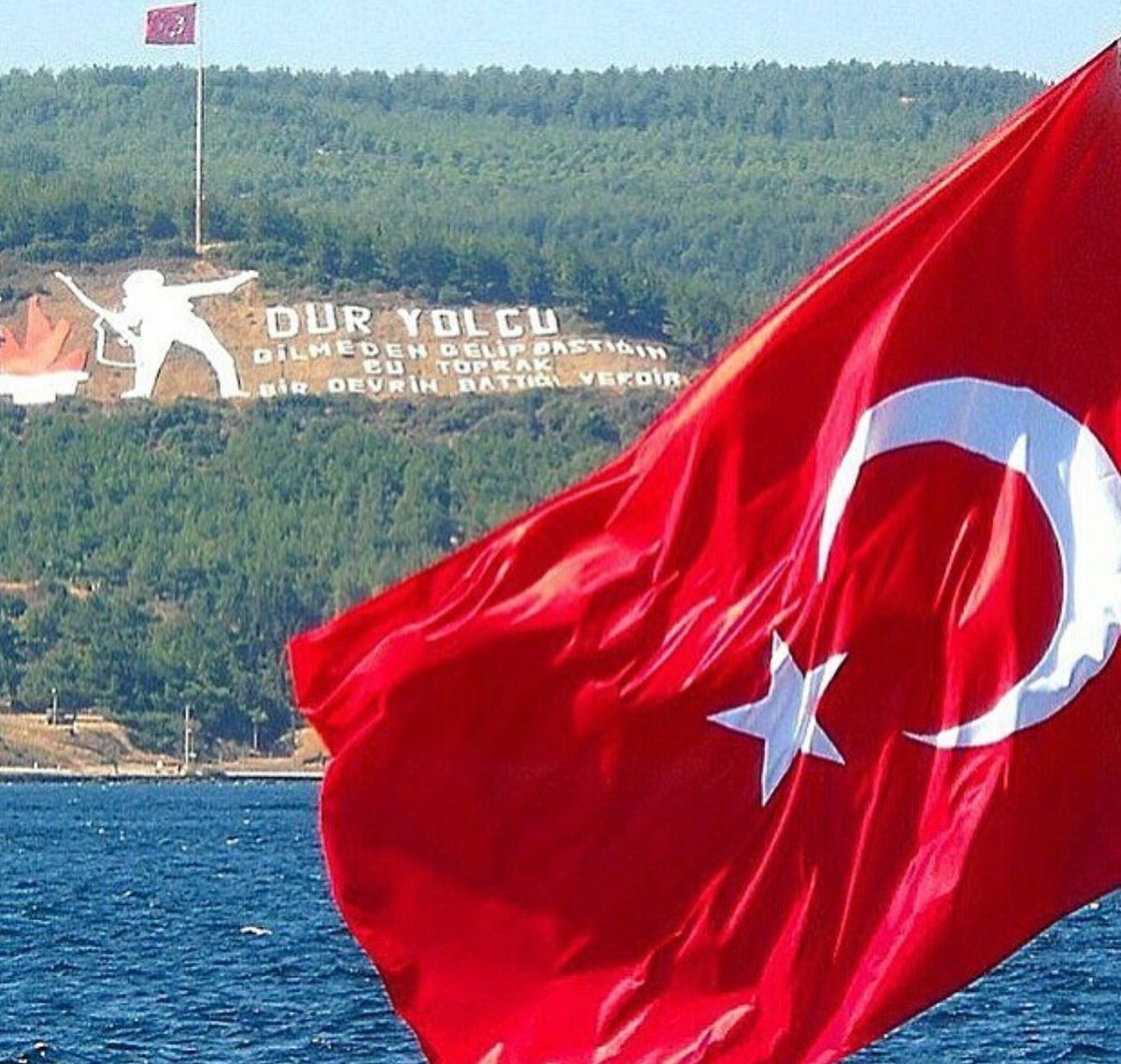 FightTurkish's tweet image. Başta Gazi Mustafa Kemal Atatürk olmak üzere tüm şehitlerimize saygı ve minnetle.
#ÇanakkaleGeçilmez