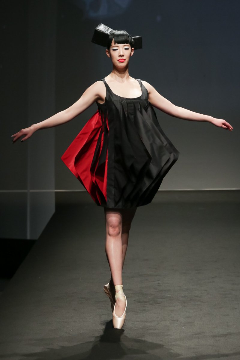 FASHIONSNAP on X: 
