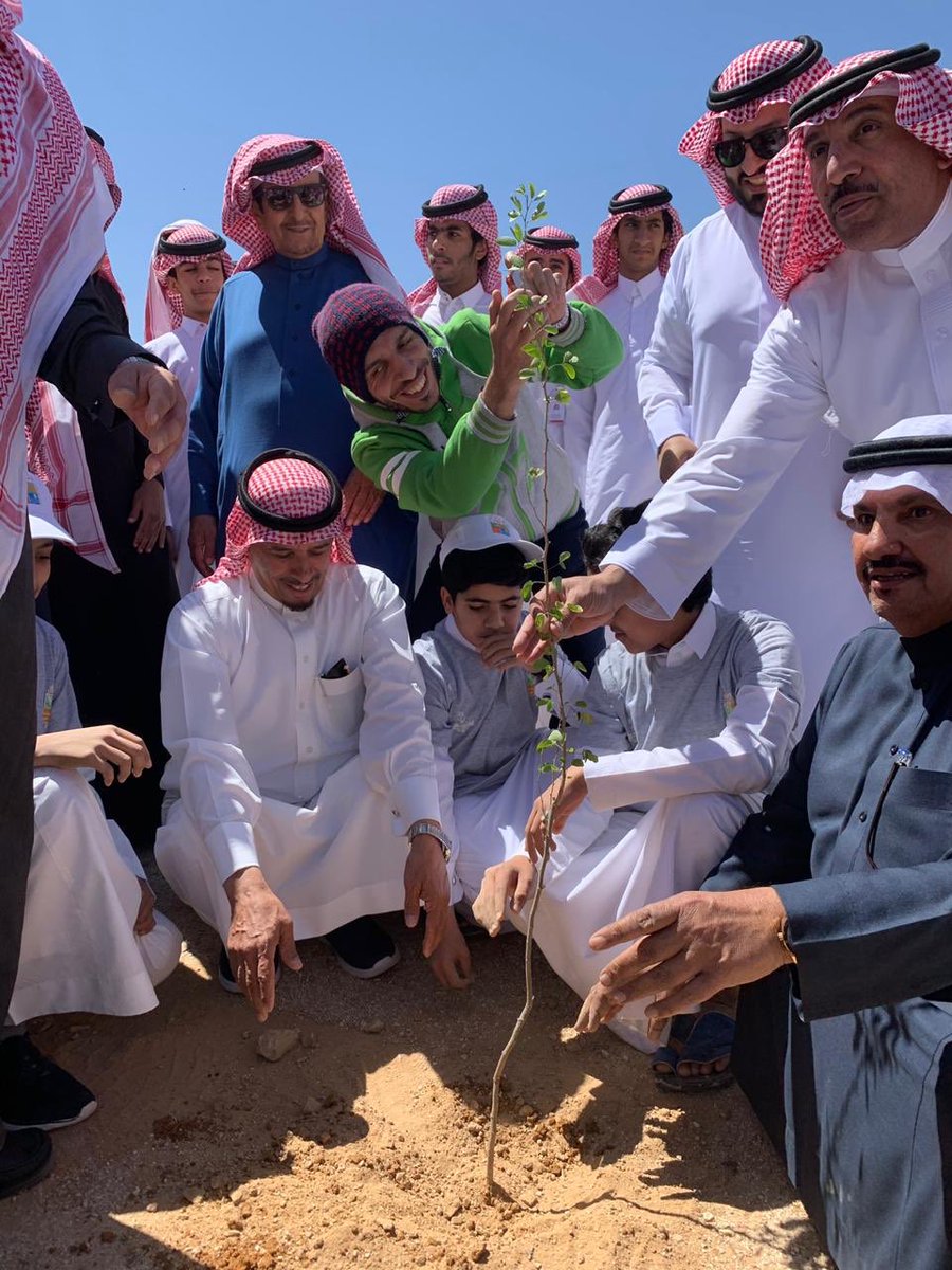 شارك محافظ #الدوادمي رئيس لجنة التنمية #السياحية و بإشراف من وزارة البيئة والمياة والزراعة في تنفيذ برنامج الأمير/ فيصل بن بندر للسياحة #البيئية صباح يوم الاثنين11-7-1440هـ بحضور أعضاء المجلس المحلي والبلدي ولجنة التنمية السياحية وطلاب #المدارس و جمعية #إنسان.