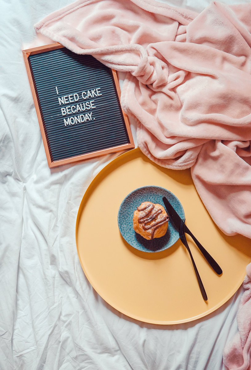 LaComunity's tweet image. Start the week pleasing yourself because you deserve it 👌 Its a new week for new achievements 💪 #motivationmonday #monday #newweek #newgoals #motivationalquotes #cake #lacomunity