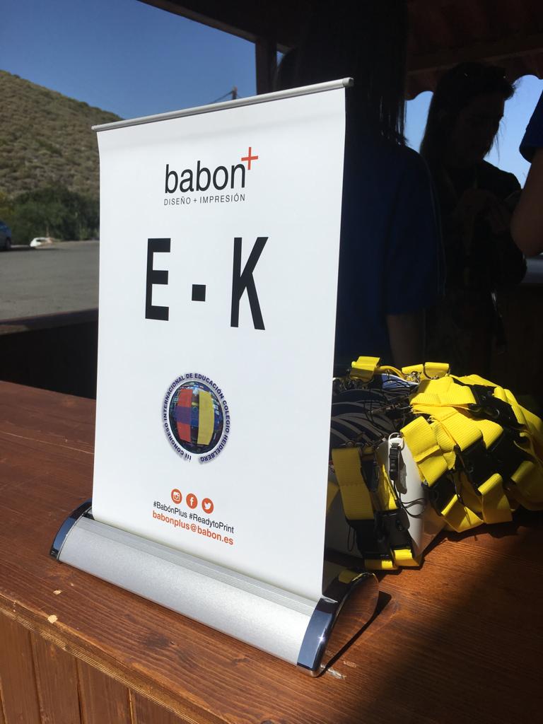 babonplus's tweet photo. Espectacular puesta en escena del III Congreso Internacional de Educación Colegio Heidelberg, del que como colaboradores nos sentimos orgullosos.

Photocall, acreditaciones, roll-up, flyers.... #ReadytoPrint https://t.co/yKkrm5C2d2