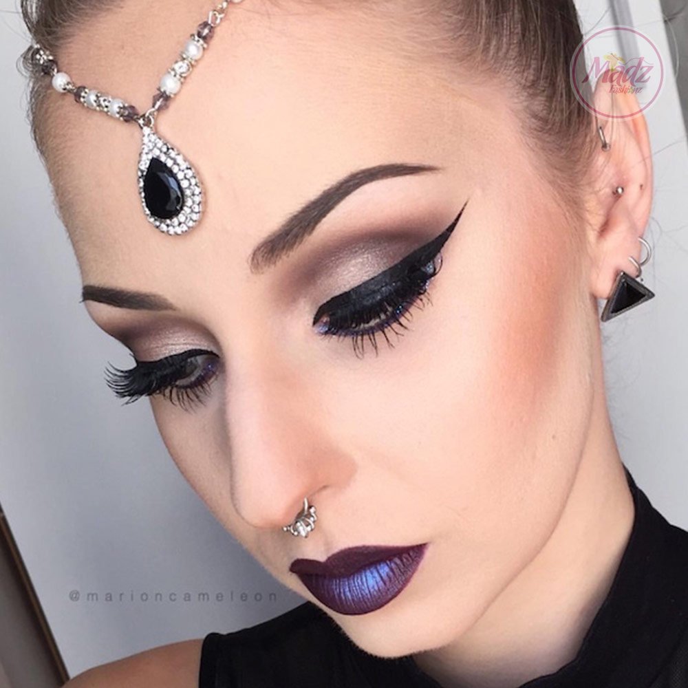 madzfashionzuk's tweet photo. Beautiful @marioncamelon delicate headpiece available in variety of colours  #joeyshareshenna #wedmegood #weddingsutra #indianwedding #punjabiwedding #punjabibride #hennainspiration #bridalmehndi #bridaldesign #hennatutorial #culturalheritage #hennalookbook #maharaniweddings https://t.co/QmSpnCzro7
