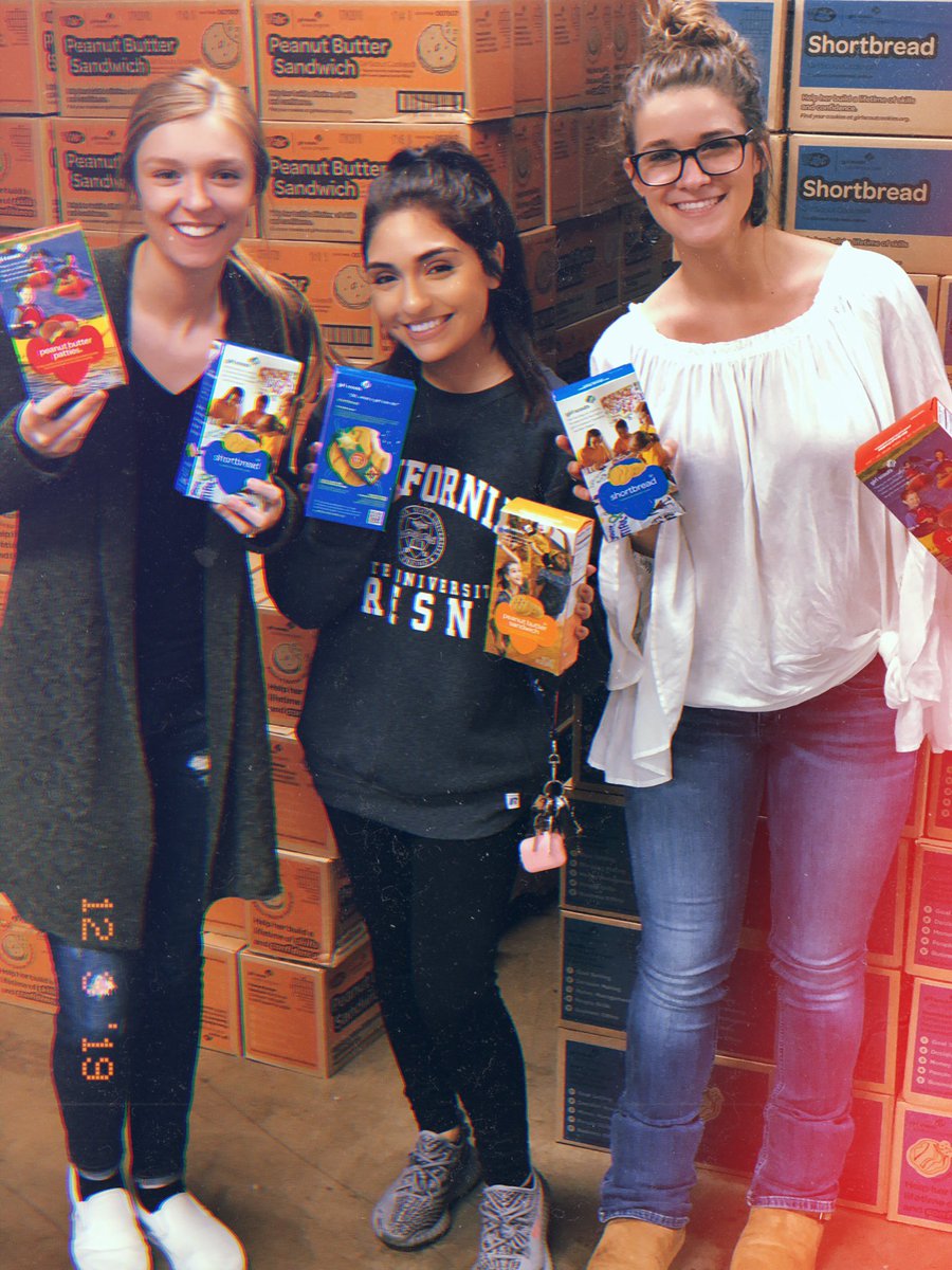 kylieeebell's tweet photo. @GSCCS sharing the cookie LOVE! #PRDogs https://t.co/6yCj4gSJqv