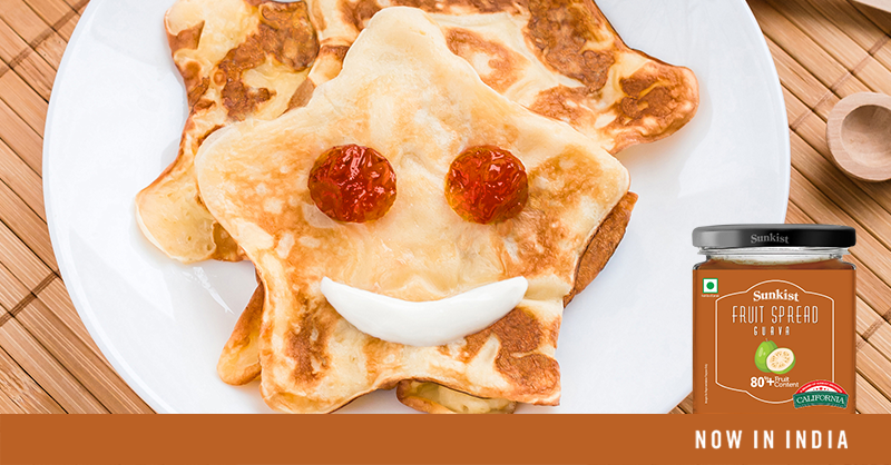 SunkistIndia's tweet photo. A sweet star for a star! Grab 2 pancakes and #SpreadTheFruit with our Apple Spread. Now take a sharp-edged bowl, cut out the sides for a star-like shape. Add a dollop of fruit spread for the eyes and whipped cream for a big smile! 
Get your pack from nearest @BigBazaar. https://t.co/TNQz5lQjku