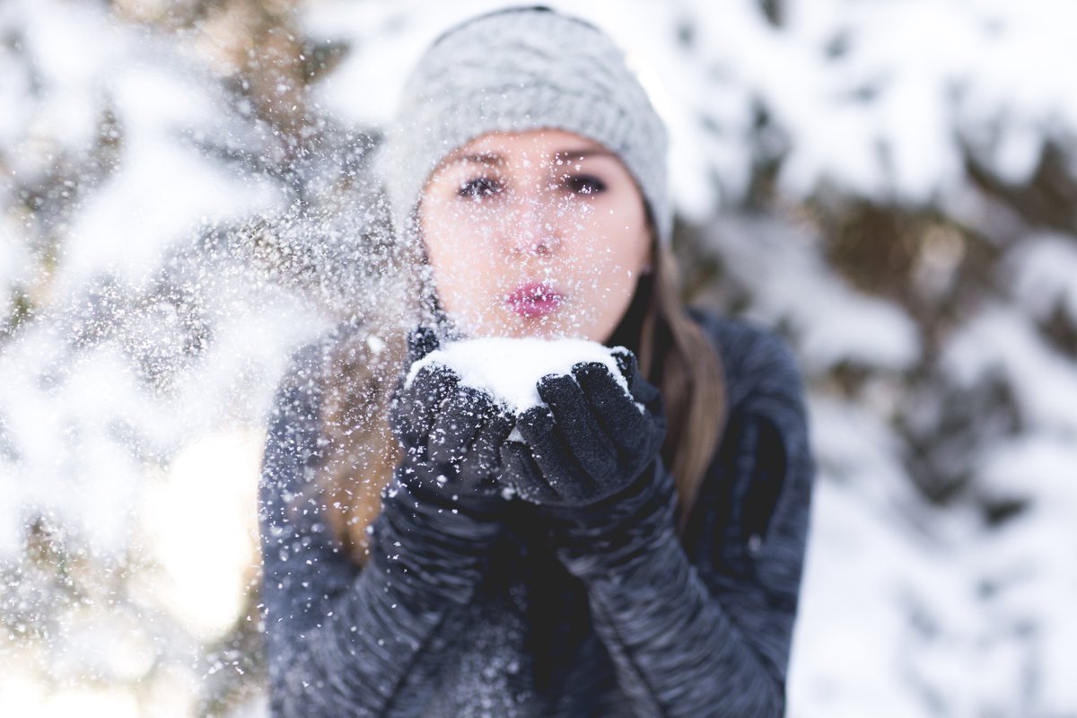 TWoolgang's tweet photo. Like if you think that winter is the best season of the year ! 🎅⛄️❄️😍😍  #snow #woolhat #notcoldanymore

#IESEGsmm https://t.co/dypkhpGCNl