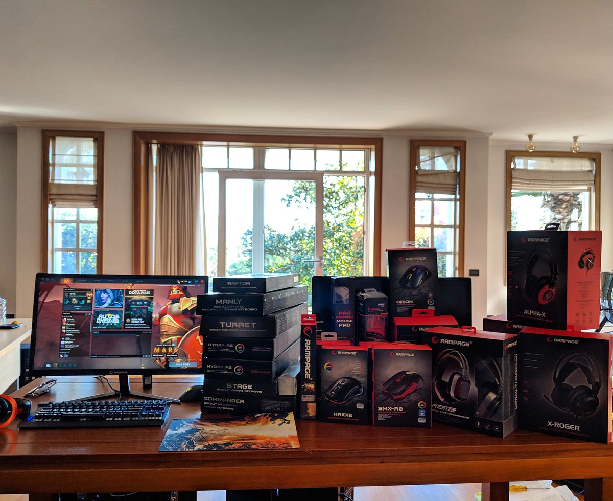 unchainedesprts's tweet photo. Christmas came early!...or late 🤔😁 thank you @RmpgGaming for the goodies!!!! https://t.co/liNFCAM7wG