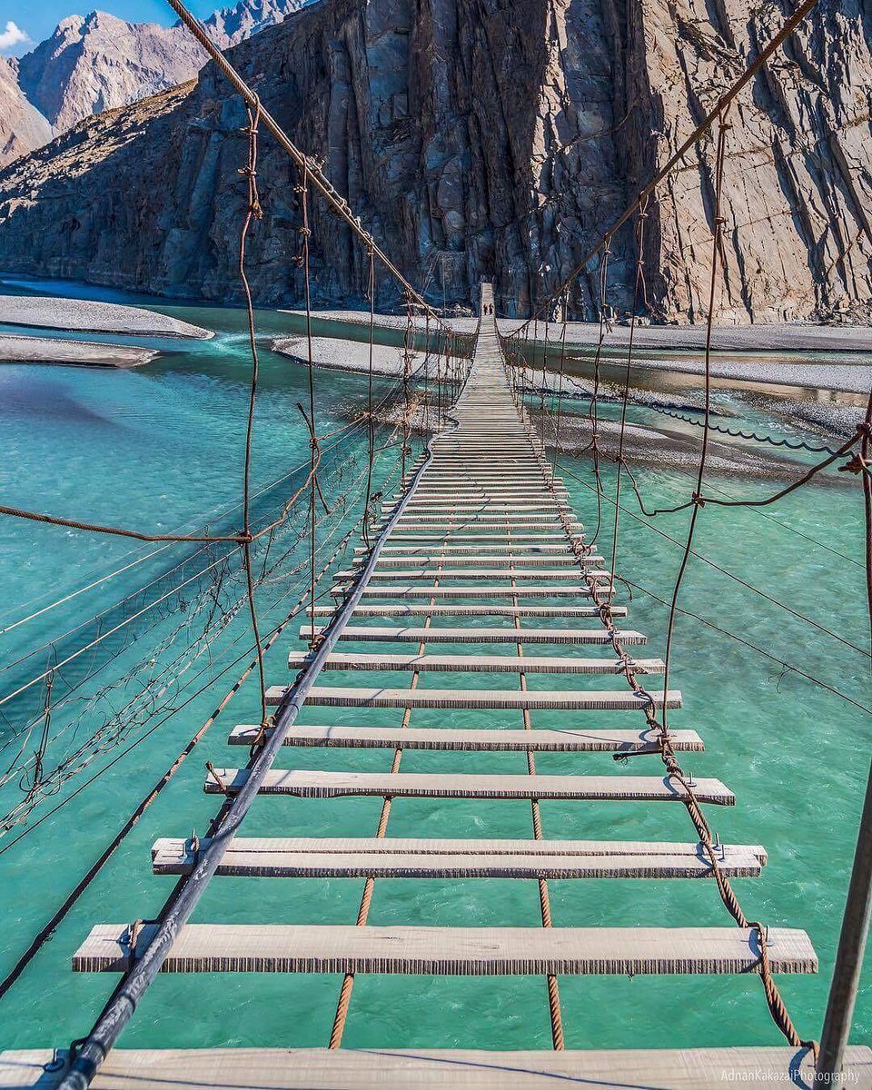 mastyomi's tweet photo. Hussaini suspension bridge 
.
Paradise Hussaini 
.
.
.
.
#Bestplacefortour #bestplace #Nature #BeautifulPakistan #Pakistan #HussainiGojal #Gojal #Gojalvalley #HussainiGojal #Hunza #GilgitBaltistan #Tourism https://t.co/mpBSM987Et