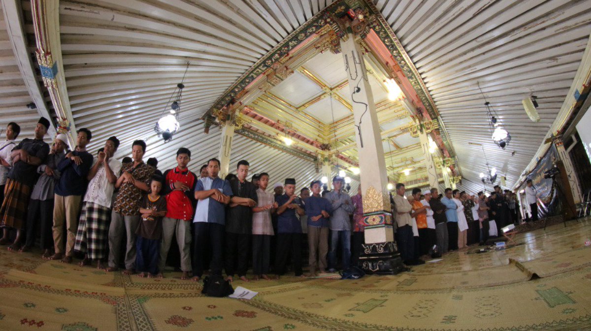 jualessenzo's tweet photo. #RasulullahPemimpinKami
#RinduPemimpinJujurDanAdil
#RinduPemimpinCintaIslam https://t.co/QO5DVuOIF5