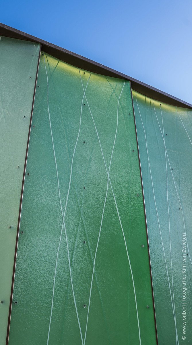 HollandComposit's tweet photo. Binnenkort weer een mooie #composiet #gevel met #transparante #Raficlad #gevelbekleding bij #winkelcentrum #Bisonspoor in Maarssen. Design Op ten noort blijdenstein #architecten en adviseurs #bekleding #facade #composite #gevelpaneel #paneel #translucent #transparant #transparent https://t.co/GUfzTM8C0H