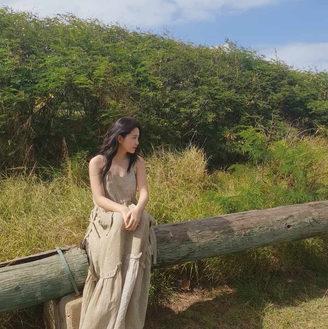 yeriworld_99's tweet photo. [#INSTAGRAM] 190318 naqchun IG Update with #Yeri 💜😍

I'm in with a Goddess!! 😍💜😻🍁🍁🍀🍀

@RVsmtown
#ToTwentyYeri #예리 #イェリ #YR #스물에게 #DearDiary #레드벨벳 #レッド・ベルベット https://t.co/cQF7eQIzCP