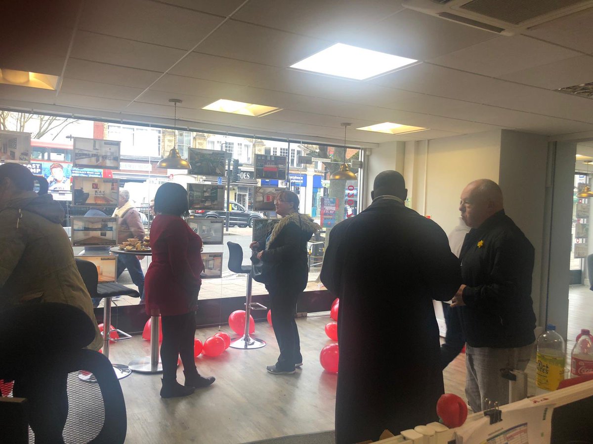 drivers_norris's tweet photo. Well done to @BobbieatDrivers for Fridays #LunchWithDrivers Red Nose fundraiser!! .... Red Nose Day/ @comicrelief 2019 has raised 63,548,668 and counting (That’s all down to you) https://t.co/w1tBoedq11