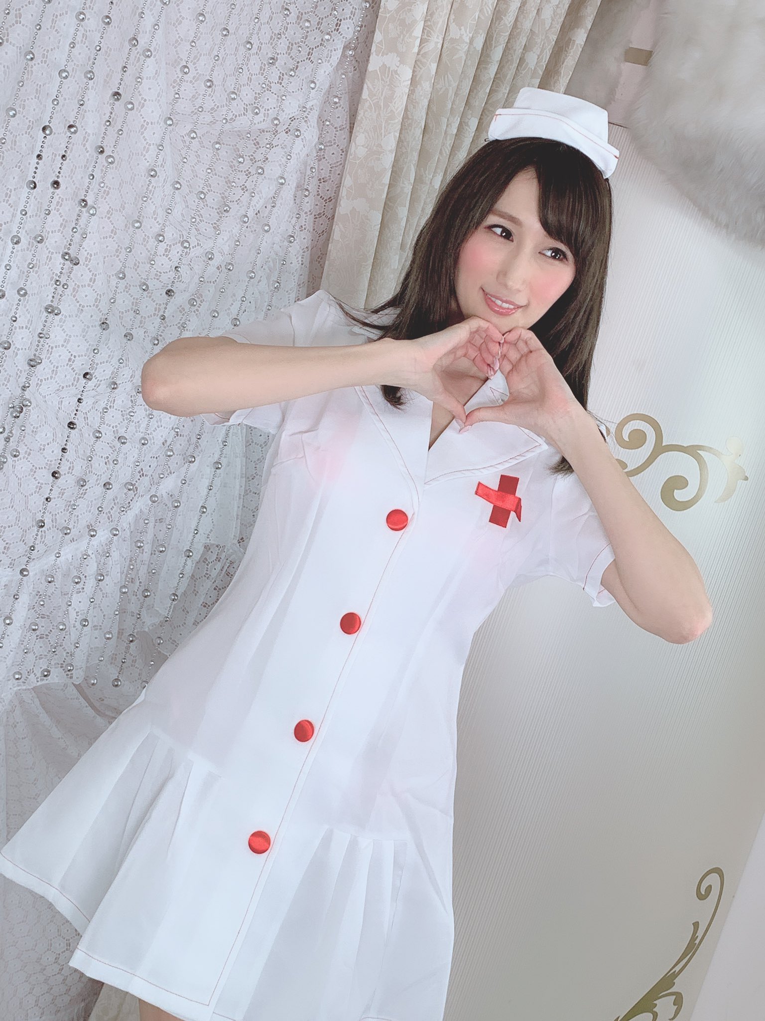 julia ナース  / X