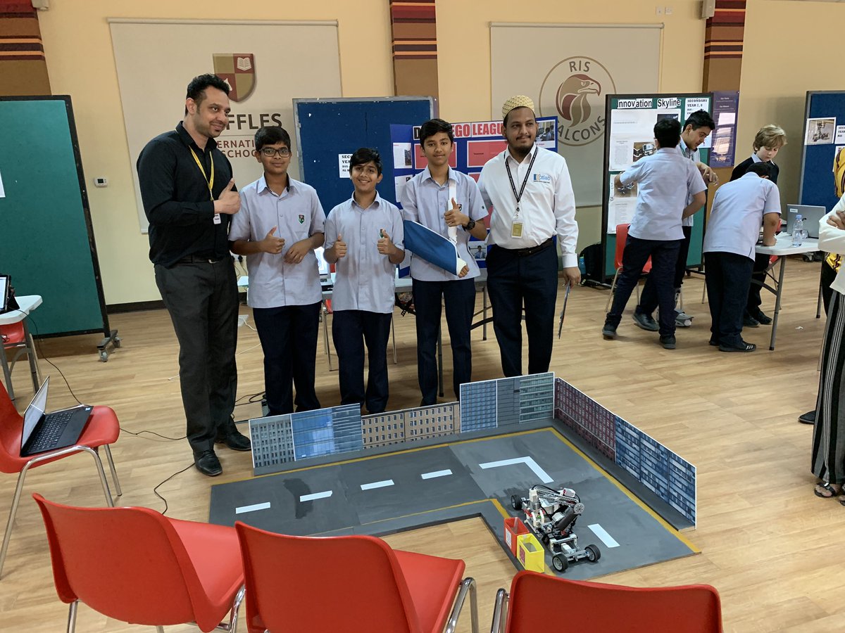 DIAB LEGO League... is having a good time presenting their robo-limo at IVEI Robotics competition which autonomously picks garbage from the city and puts it in the recycling bins. #IVEIrobotics #diabthinkers #diabtechnoloy <a href="/DIABarsha/">DIA Al Barsha</a> <a href="/innoventuresedu/">Innoventures</a> @CEOInnoventures