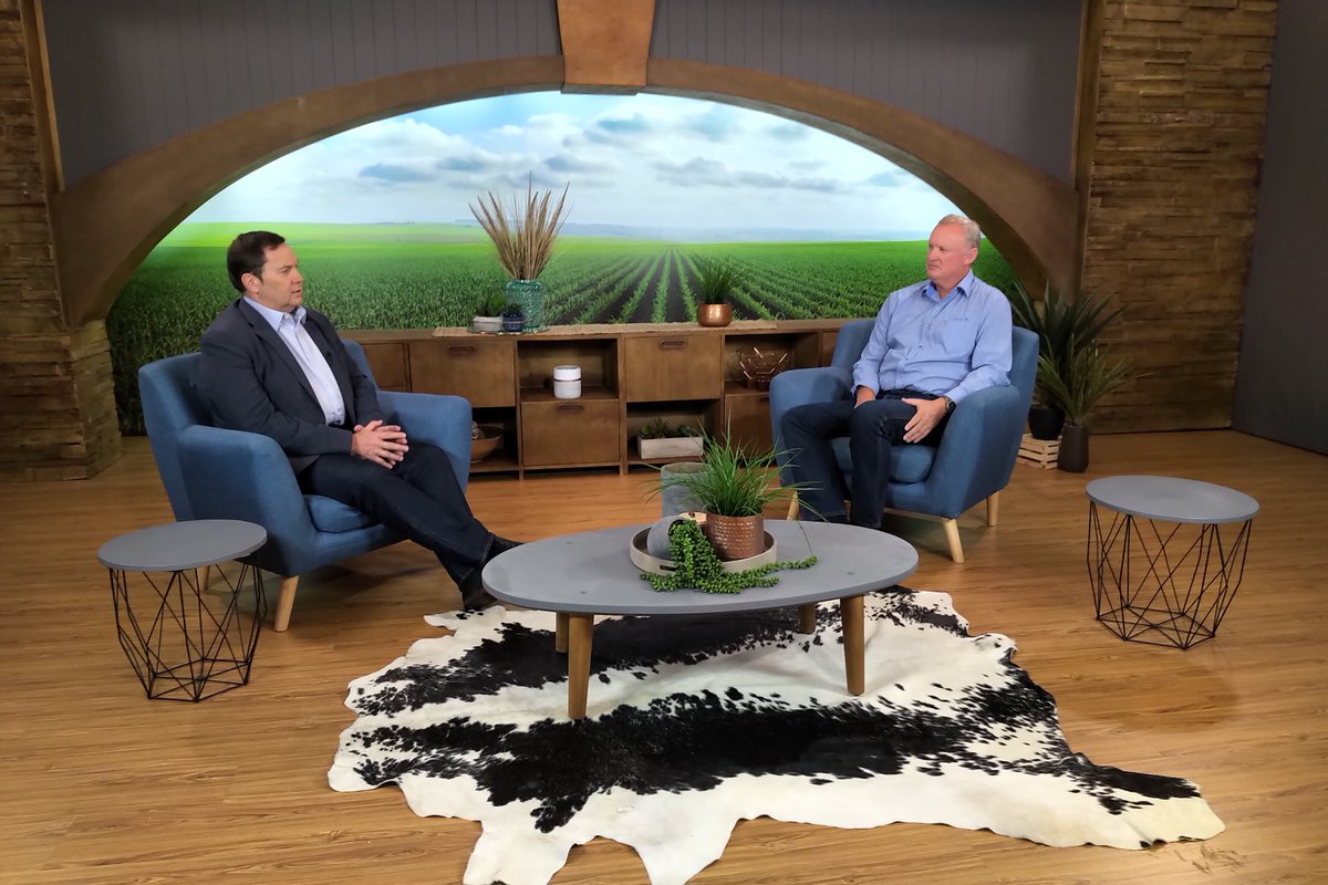 SENWES's tweet photo. Lights, camera, action @strydom_strydom in @NationConverse studio with @sakegesprek filming the first episode of the new series. @AgriSAOfficial @AgriChamber don't miss it on 4 April. See schedule on @NationConverse https://t.co/SD5Cs5YSg5 https://t.co/IxBPuVMNRQ
