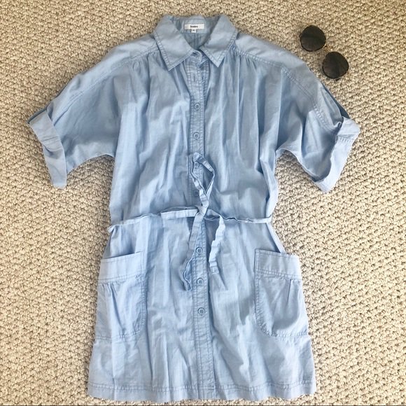 averyklein's tweet photo. So good I had to share! Check out all the items I'm loving on @Poshmarkapp #poshmark #fashion #style #shopmycloset #bossini #bellacanvas #maisonmartinmargiela: https://t.co/YDukMJE6Zo https://t.co/OovpyAhUuc