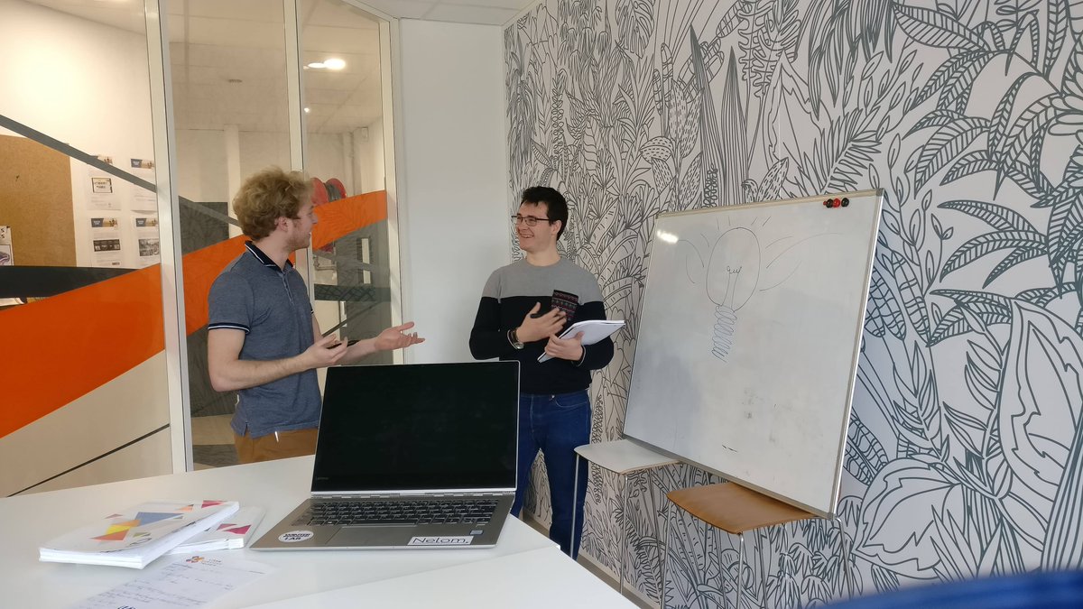 Ces dernières semaines, nous avons participé à de nombreux #événements qui nous ont permis de pousser plus loin la #réflexion autour de la création de notre entreprise.

C'est l'heure de #mutualiser tout ça !
