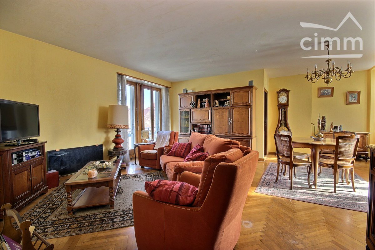 Vente d'un appartement - La Roche Sur Foron (74) | 🏠 À vendre - Appartement à La Roche Sur Foron (74) 🛌  ... tinyurl.com/y2nnczv4