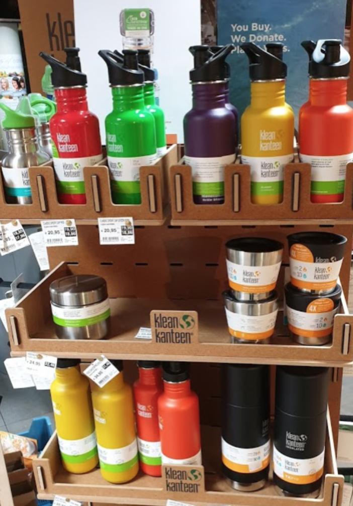 Wat voor drinkbeker gebruik jij? Ik neem altijd graag een Smoothie mee naar mijn werk. Maar tot op heden heb ik de juiste drinkbeker nog niet gevonden.

Wie heeft er tips? 

#Superslapen