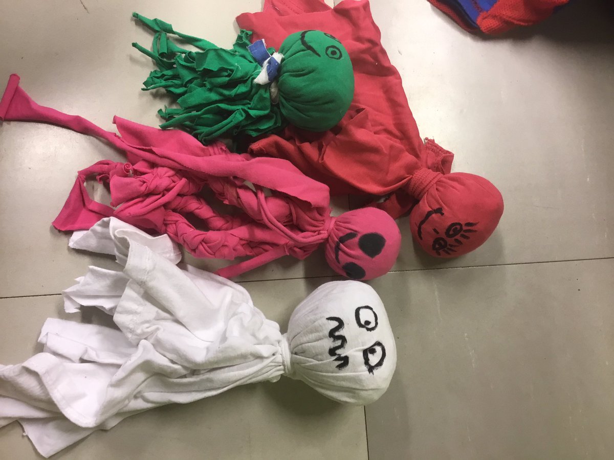 katarinaskolan's tweet photo. Återvinning, sopsortering och pyssel! Åk 1 är ivriga miljödetektiver. https://t.co/qRWW0c3v1o