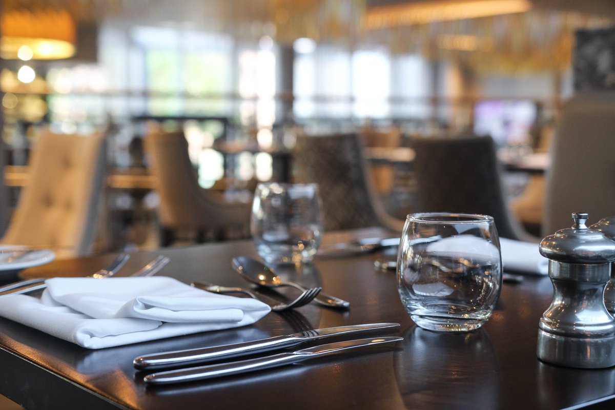 1565Bar's tweet photo. Pop in and join us for breakfast, lunch or dinner… or all three! https://t.co/dgQYIDDphI