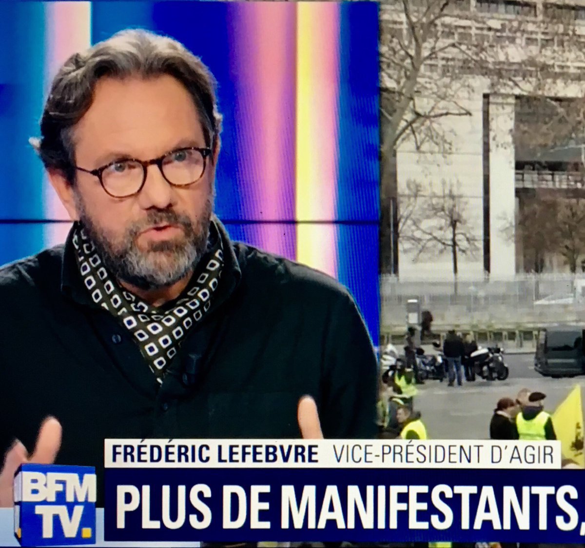 FLefebvre_RF's tweet photo. Je vous retrouve à 11h sur @BFMTV pour évoquer la réponse judiciaire aux #HooligansJaunes et la réponse politique au #GrandDebatNational ! https://t.co/WpQL2DR2Ic