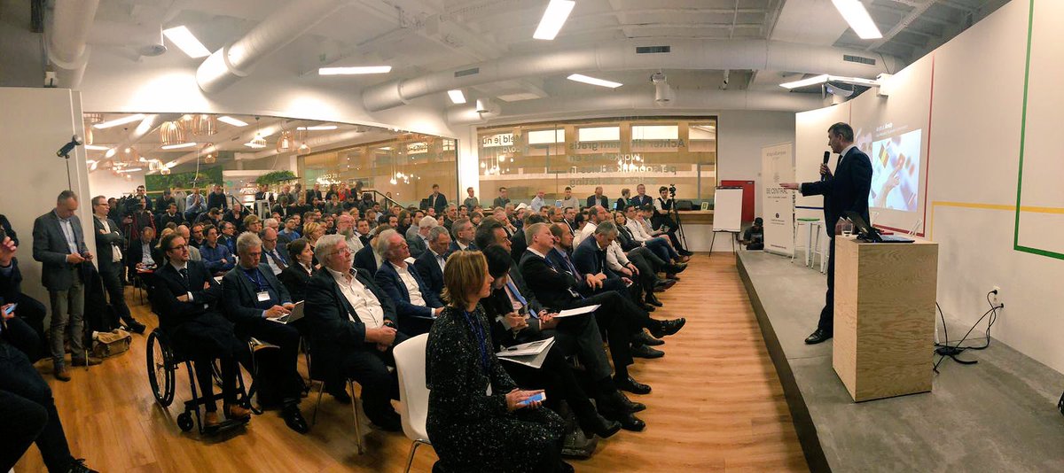 debackerphil's tweet image. Proud to have so many people on board for the #AI4Belgium Strategy 🇧🇪 
We need to put #AI on the top of our agenda 🙏🏼