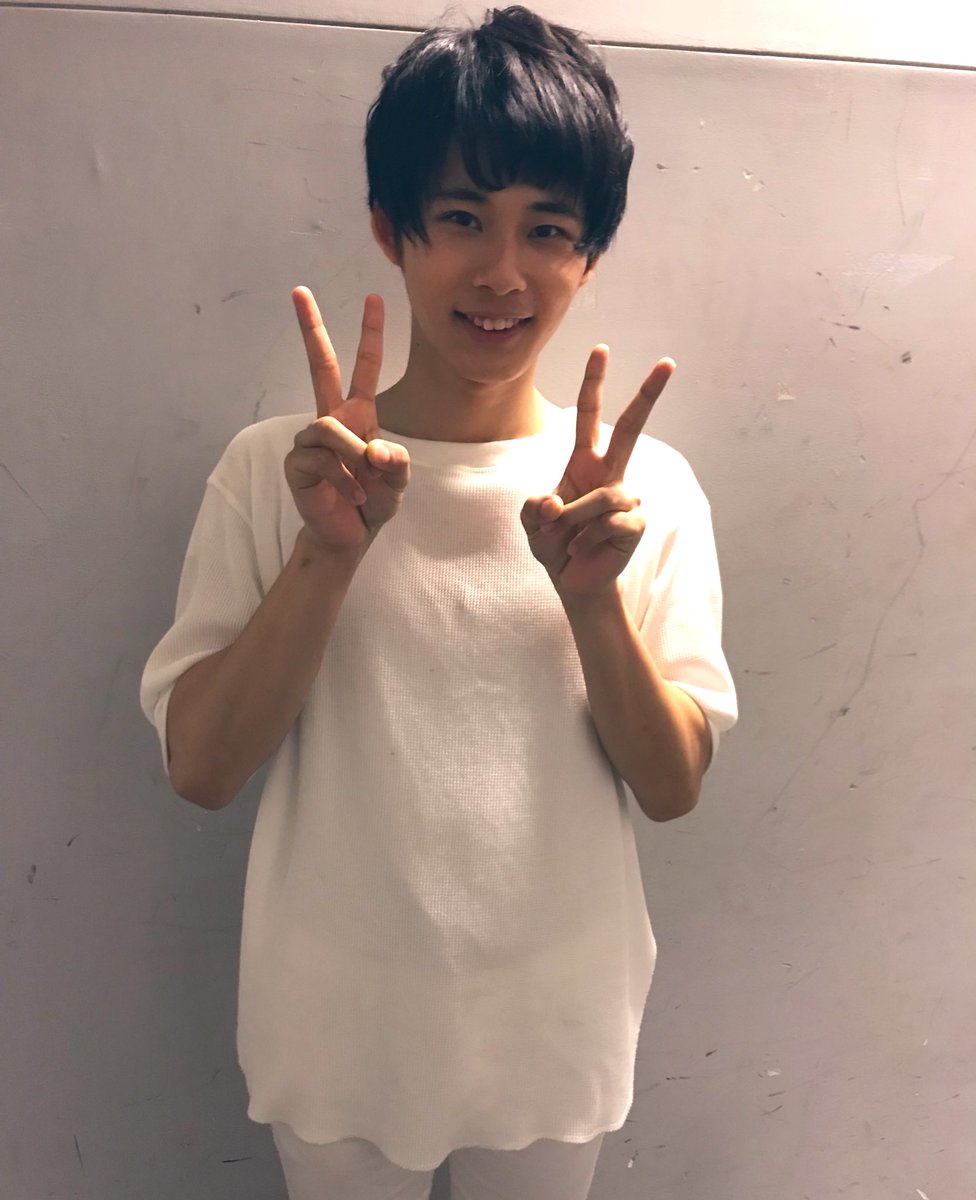 kamen_method's tweet photo. 千秋楽の小田龍哉くんからコメント✏️いただきました✨
『千秋楽も進���⤴️し続けて、最後までお客様に熱量🔥をぶつけられるように頑張ります。楽しみにしててください！』
ちなみに好きな食べ物は炒飯だそうです。
#愛メソ https://t.co/UUwggvADJI