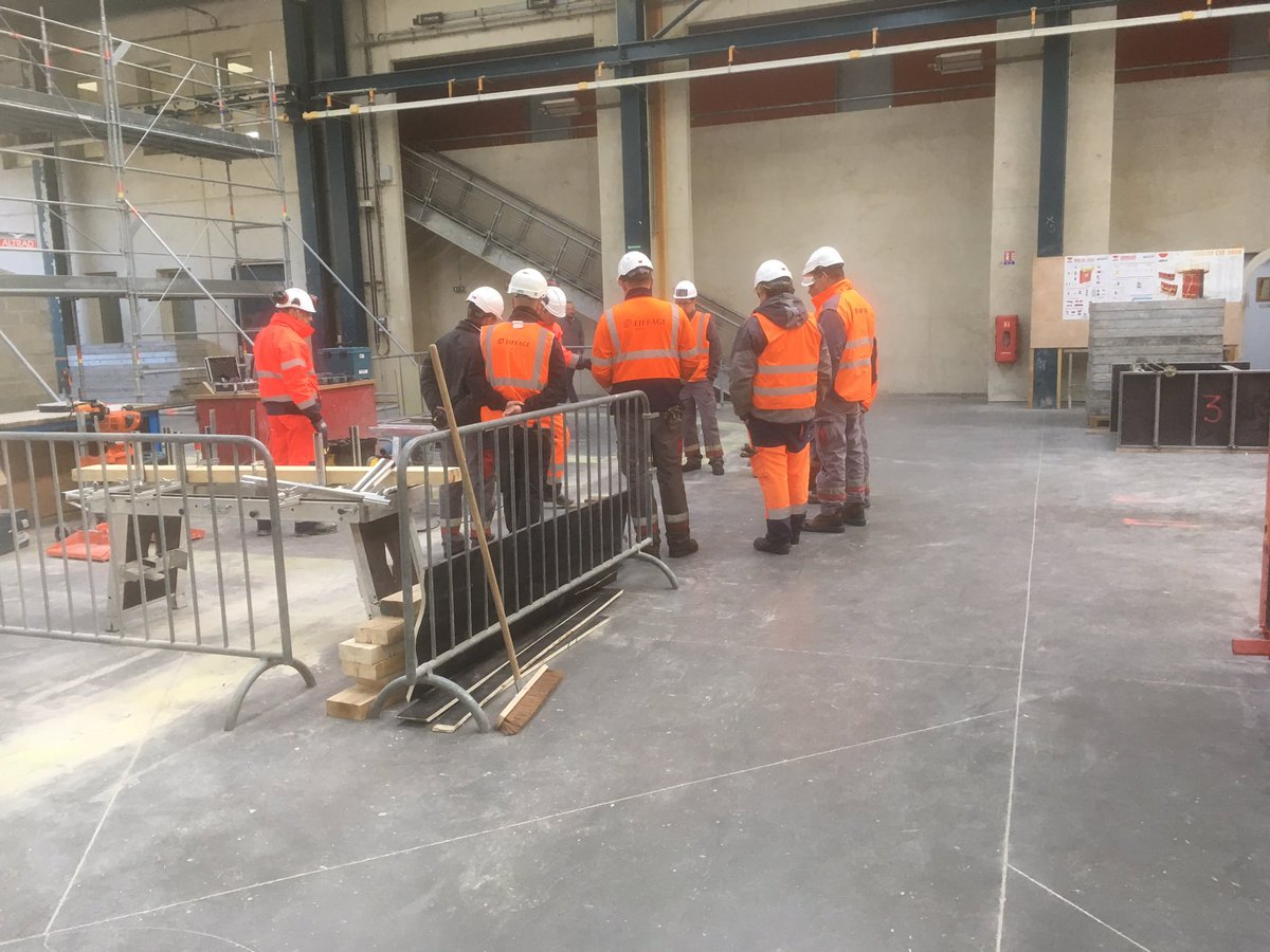 cathJourdainEN's tweet photo. Ce lundi, la Formation Continue au lycée Le Corbusier accueille 1 module sécurité @Eiffage Route , 1 module Maçonnerie pour le @CNFPT, 1 nouveau groupe demandeurs d’emploi en Installation sanitaire -thermique et Électricité @RegionNormandie : Formez-vous à demain ! @gretaderouen https://t.co/QxNTlbkg5r
