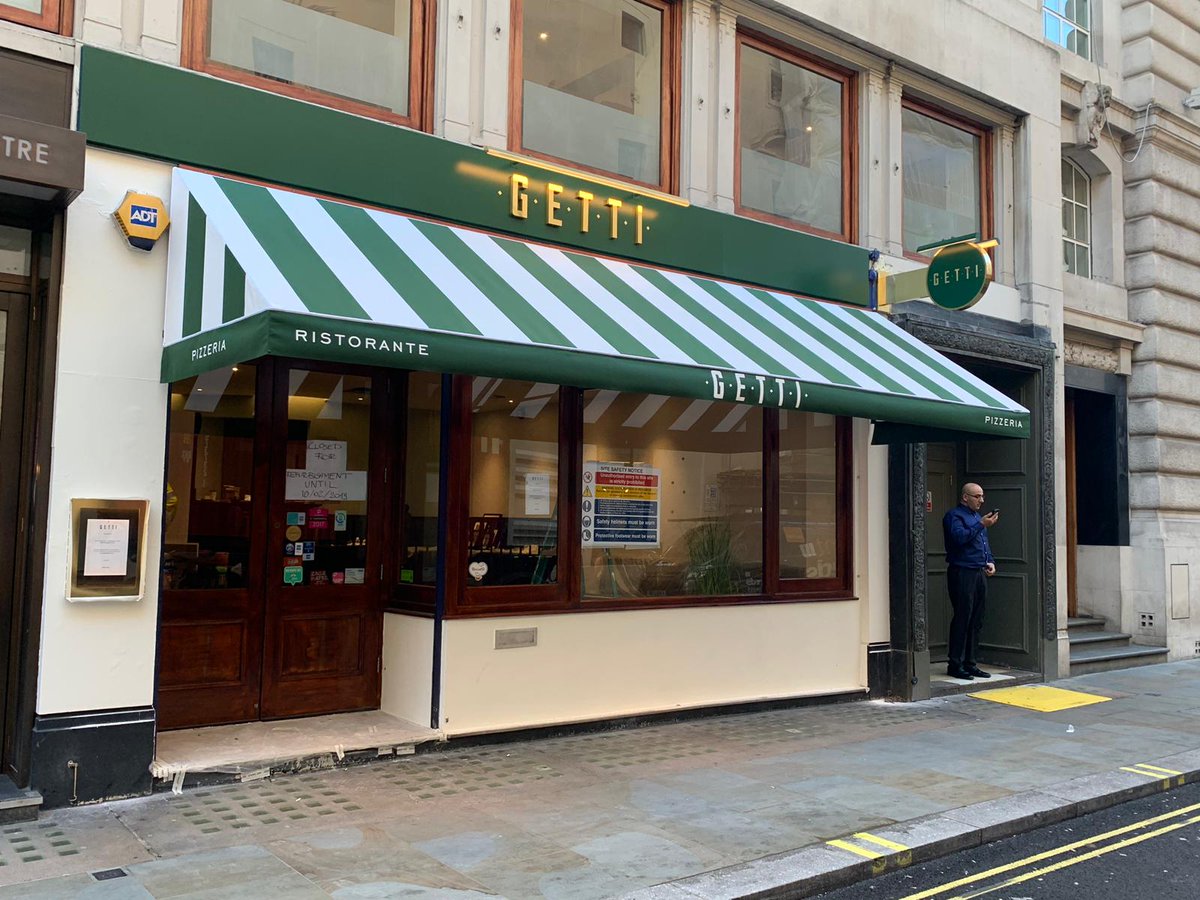 Radiant_Blinds's tweet image. Fixed Frame Awning with a Bespoke Stripe Fabric - St.Jame&apos;s, London #AwningRecoverLondon #CanopyRecoversLondon #FixedFrame #RadiantBlinds #RestaurantAwnings radiantblinds.co.uk/fixed-frame-aw…