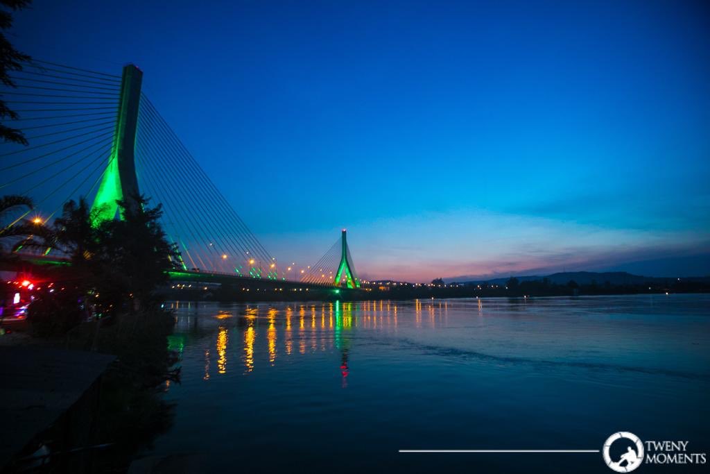 jerryjones99's tweet photo. When Evoke had just begun, I met a photographer called @twenymoments. The man fears Twitter because he thinks itโs too savage ๐๐
Here are some of his shots from the #NeonAtTheBridge party. Feel free to RT if you like what you see. Letโs get him more business ๐ฅ๐ฅ https://t.co/t1pJHbFOv9
