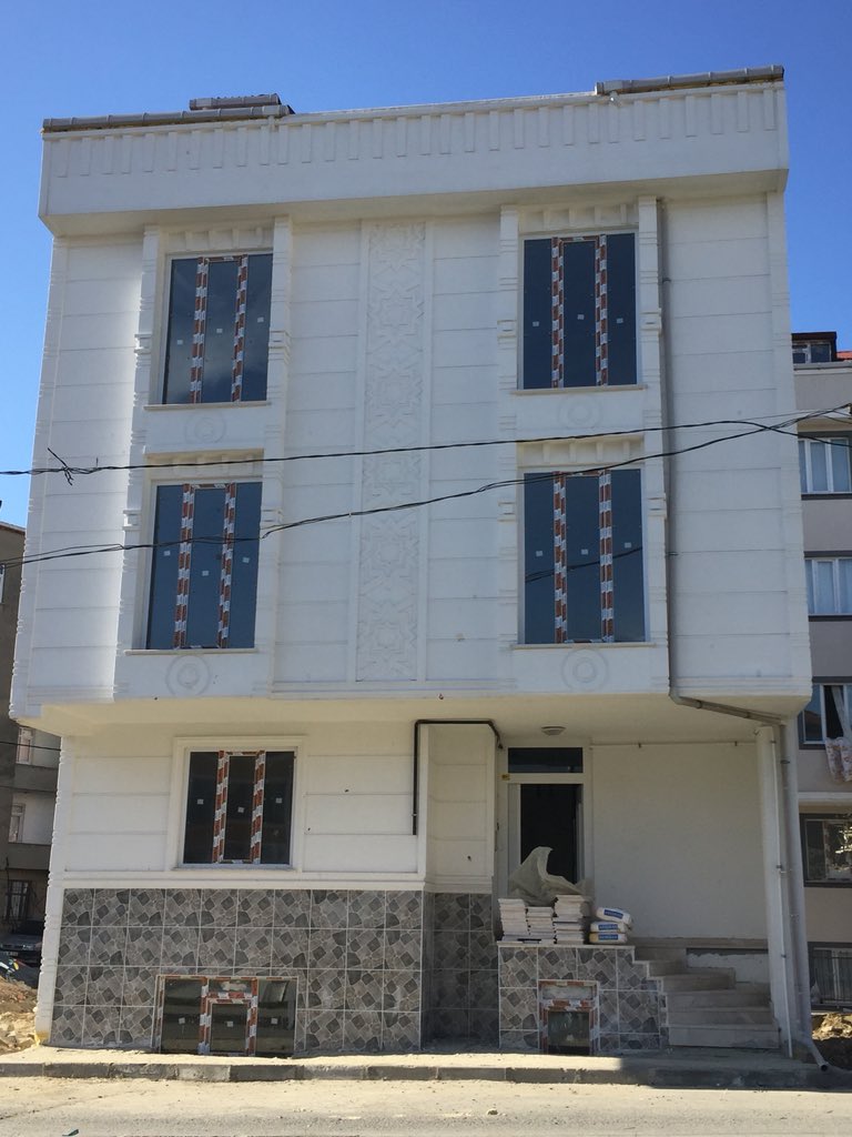 TATAROGLUYAPI's tweet photo. ARNAVUTKÖY Atatürk mahallesindeki Projemizi tamamlamış bulunmaktayız, dairelerimiz ile görselleri en kısa sürede paylaşımını yapacağız... 
#tatarogluyapi 05320667995 https://t.co/bw9tWEK2qn