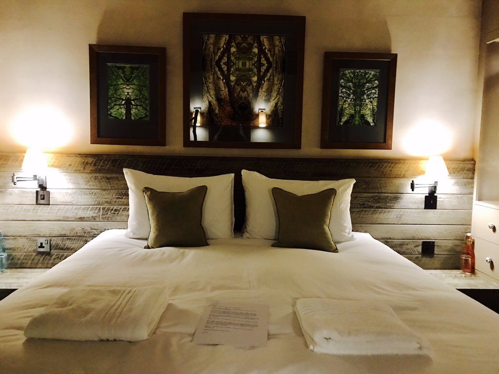 We had so much fun at <a href="/YourIdealFit/">Your Ideal Fit</a>'s mini #Pilates retreat at @westlexham last week - keep an eye out for more on The Wordrobe soon. #wellness #luxurytravel