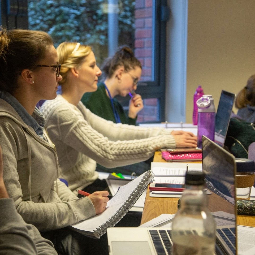 fusion_movement's tweet photo. Applications are now open for our Grad Dip in Kingdom Theology and Student Ministry. Confirmed tutors include Chris Morgan, Ruth Perrin and our very own Miriam Swaffield. More info available at https://t.co/jZxr56ieOU https://t.co/WcuSIAyul3